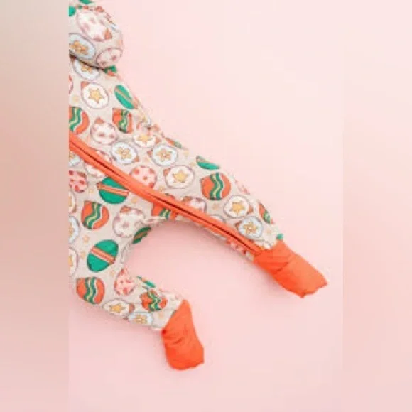 NWT Little one shop Bamboo Zippy Footie Pajama 3-6 months Christmas Ornament - Picture 2 of 4